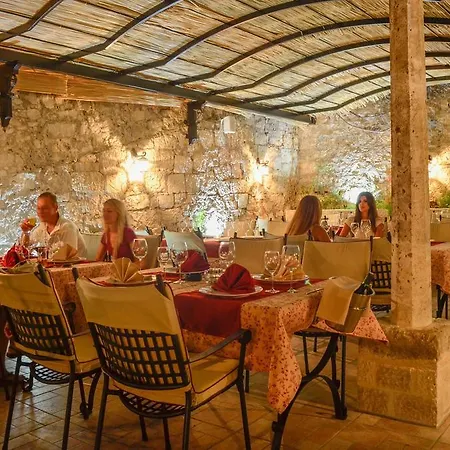 Mimbelli Pensjonat Orebić